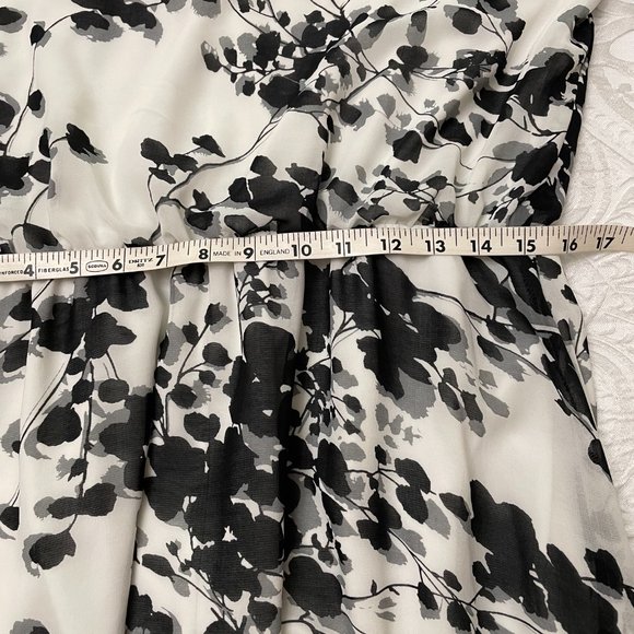 Brownstone Studio Black & White Dress, PL - Picture 7 of 8